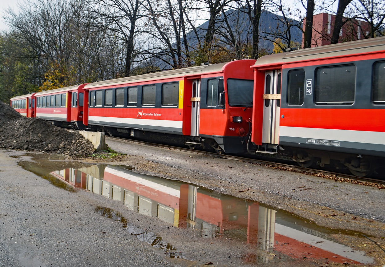 Appenzellerbahn Triebwagen für die Achenseebahn in Wiesing